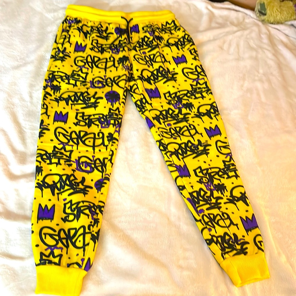 Diva Sweatpants.